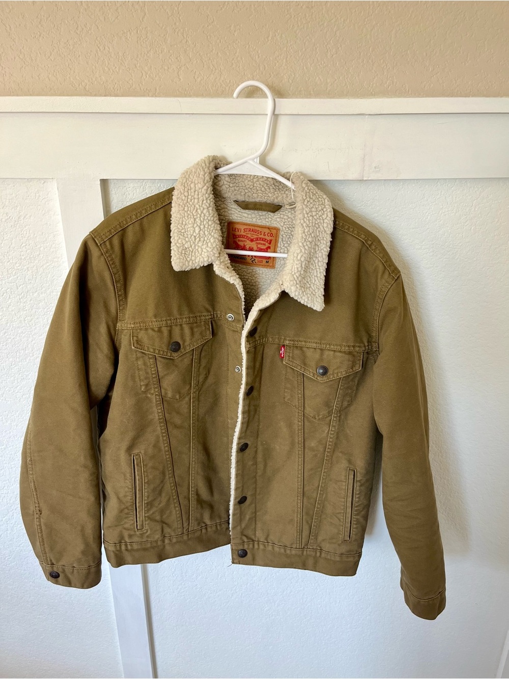 Levi’s Women’s Medium Sherpa Lined Jacket
